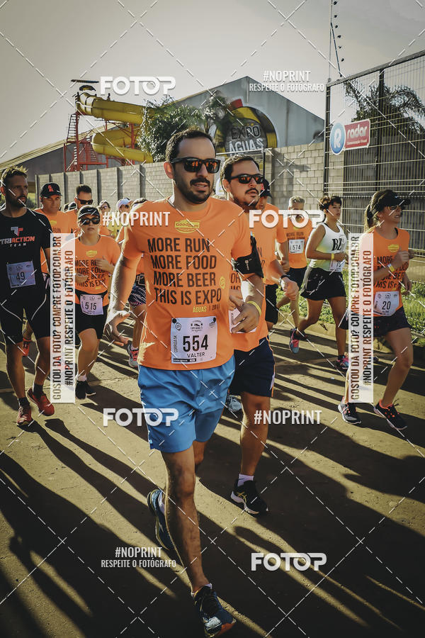 Buy your photos of the event1� Beer Run Expo �guas on Fotop