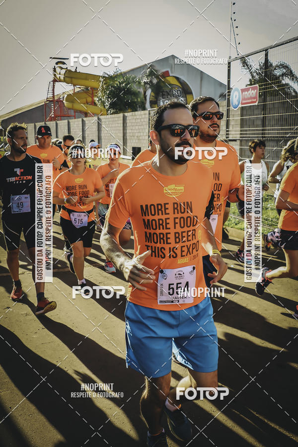 Buy your photos of the event1� Beer Run Expo �guas on Fotop