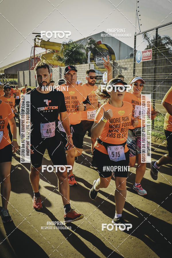 Buy your photos of the event1� Beer Run Expo �guas on Fotop