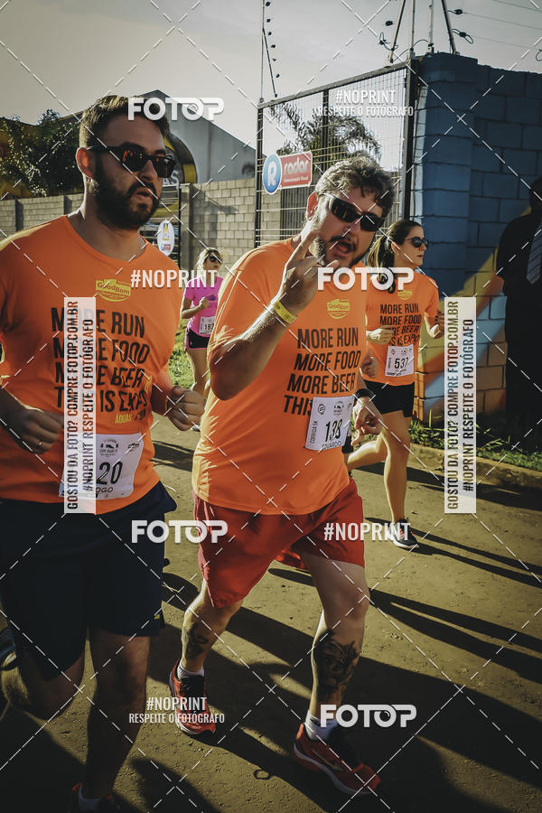Buy your photos of the event1� Beer Run Expo �guas on Fotop