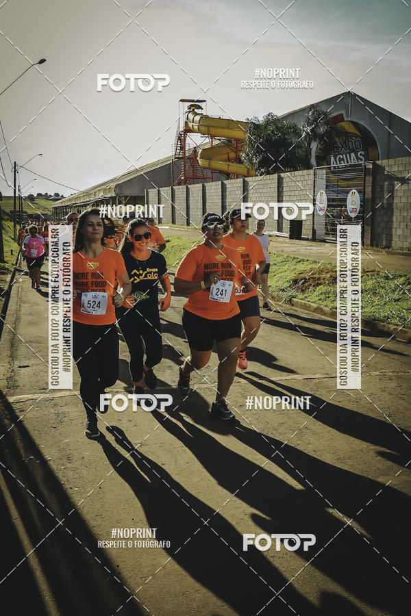 Buy your photos of the event1� Beer Run Expo �guas on Fotop