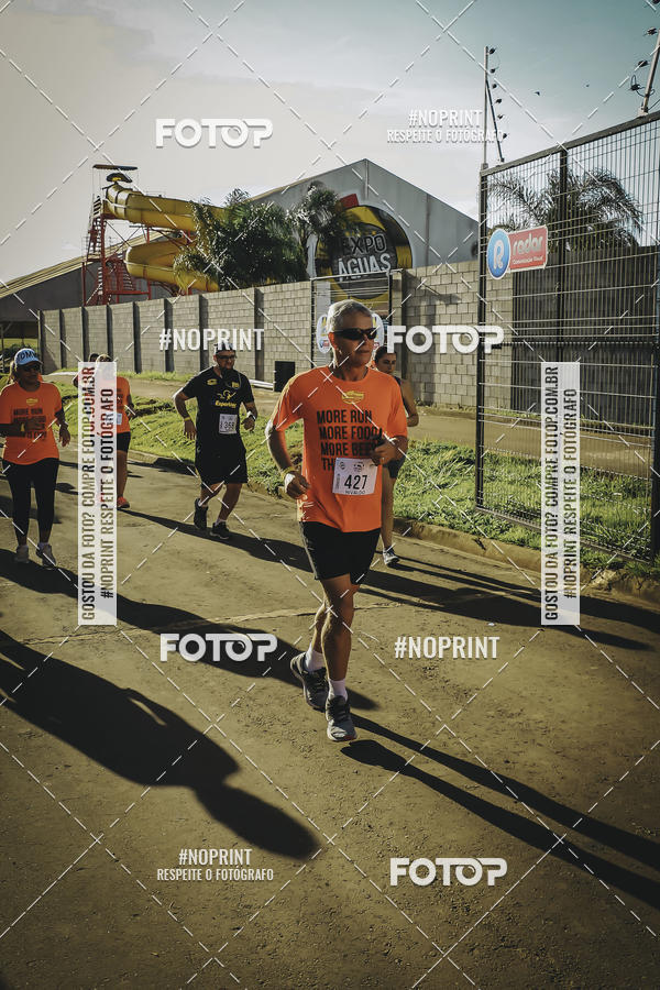 Buy your photos of the event1� Beer Run Expo �guas on Fotop