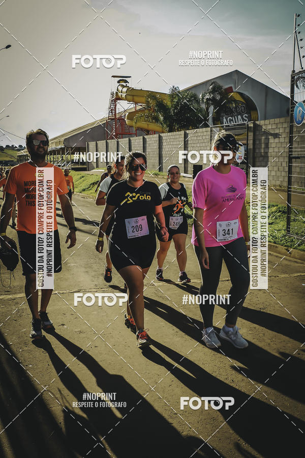 Buy your photos of the event1� Beer Run Expo �guas on Fotop