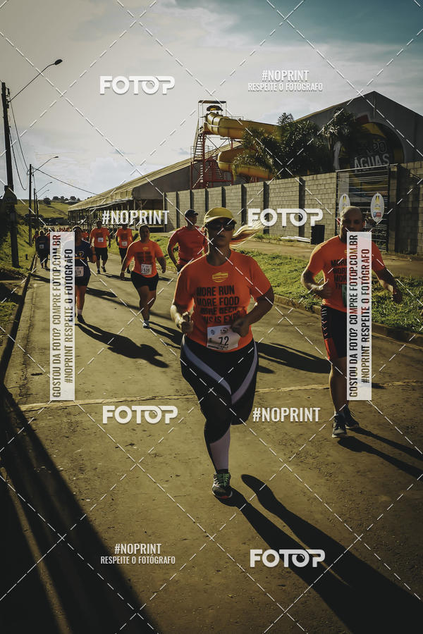 Buy your photos of the event1� Beer Run Expo �guas on Fotop