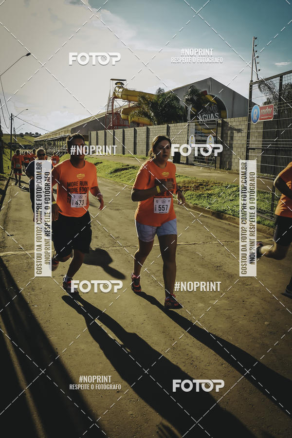 Buy your photos of the event1� Beer Run Expo �guas on Fotop