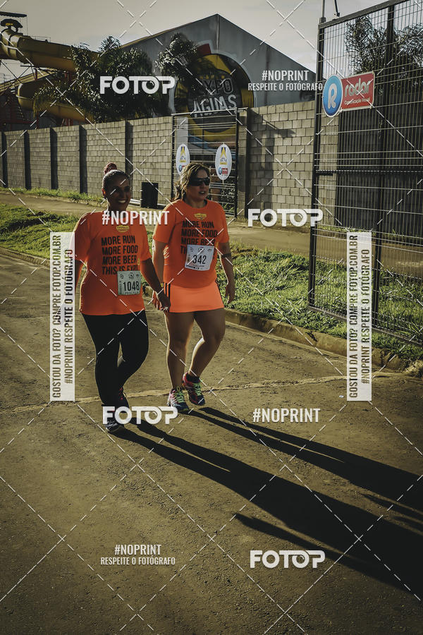 Buy your photos of the event1� Beer Run Expo �guas on Fotop