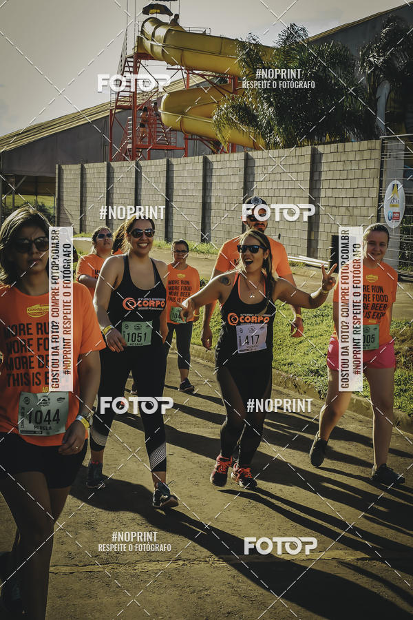 Buy your photos of the event1� Beer Run Expo �guas on Fotop