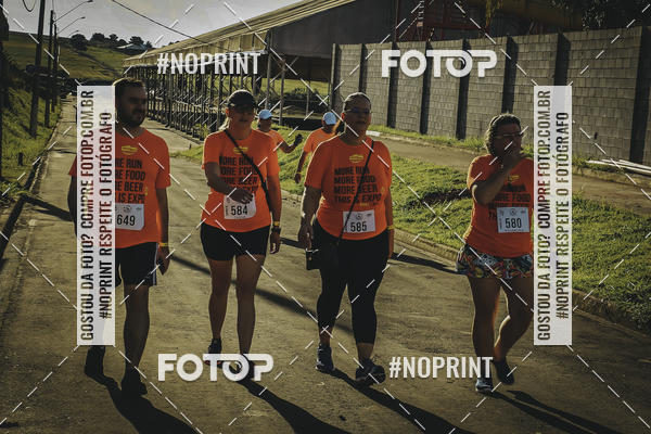 Buy your photos of the event1� Beer Run Expo �guas on Fotop
