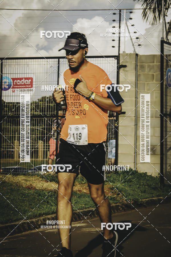 Buy your photos of the event1� Beer Run Expo �guas on Fotop