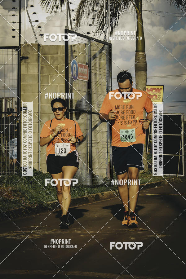 Buy your photos of the event1� Beer Run Expo �guas on Fotop
