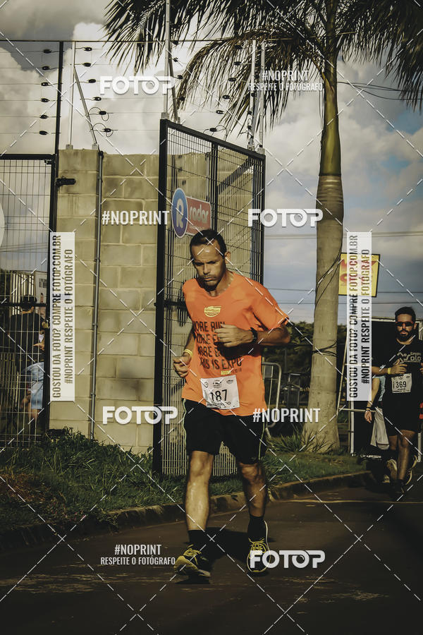 Buy your photos of the event1� Beer Run Expo �guas on Fotop