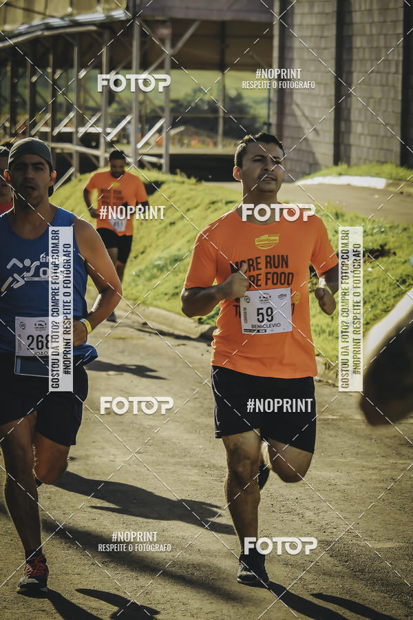 Buy your photos of the event1� Beer Run Expo �guas on Fotop