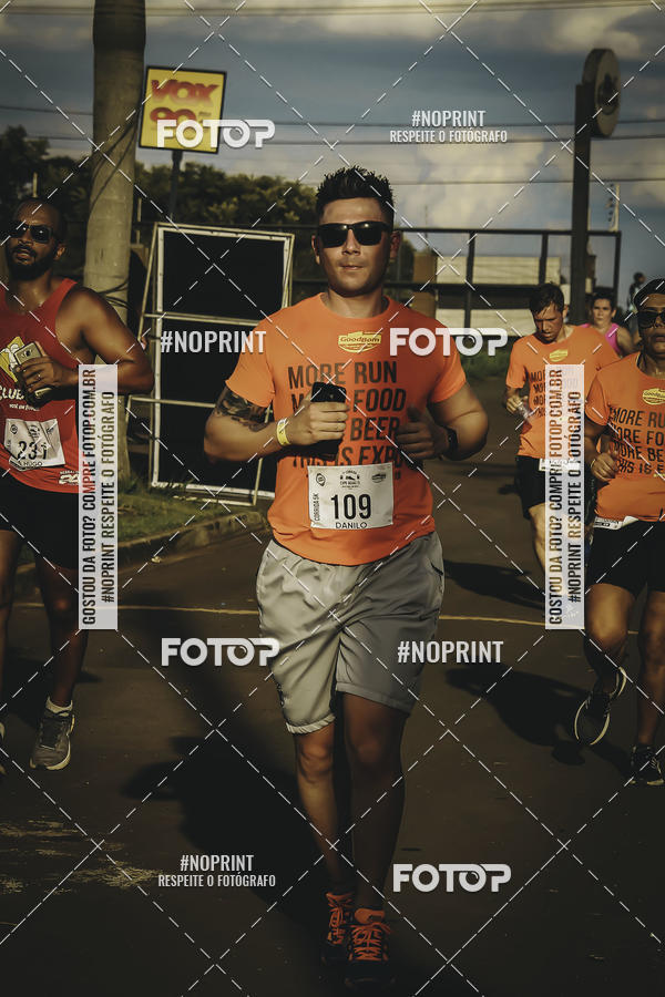 Buy your photos of the event1� Beer Run Expo �guas on Fotop