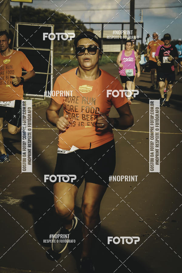 Buy your photos of the event1� Beer Run Expo �guas on Fotop