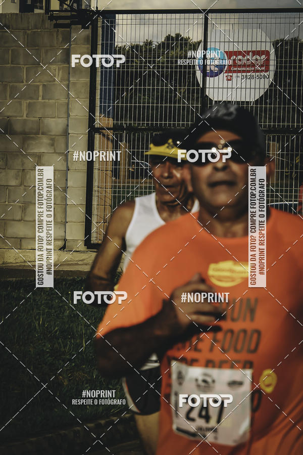 Buy your photos of the event1� Beer Run Expo �guas on Fotop