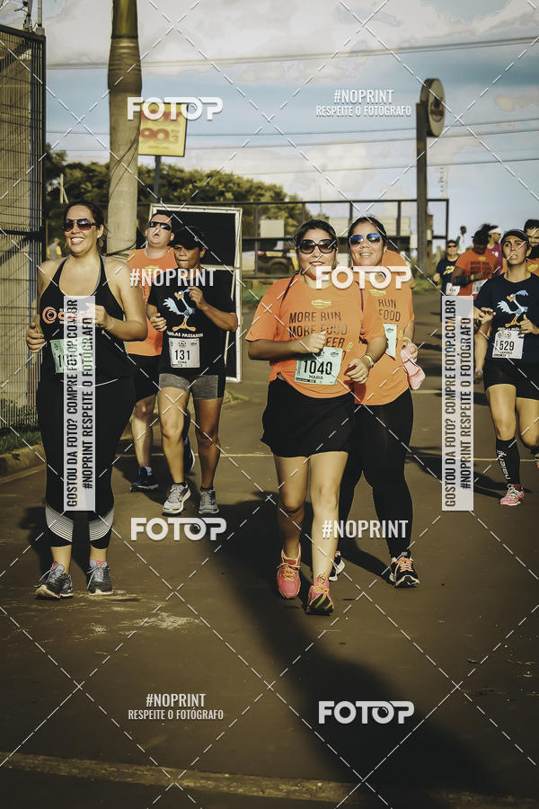 Buy your photos of the event1� Beer Run Expo �guas on Fotop
