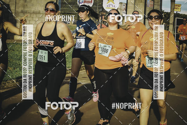 Buy your photos of the event1� Beer Run Expo �guas on Fotop