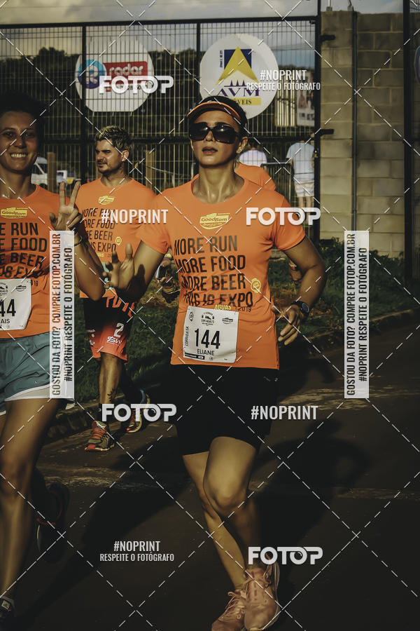 Buy your photos of the event1� Beer Run Expo �guas on Fotop