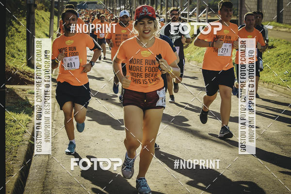 Buy your photos of the event1� Beer Run Expo �guas on Fotop