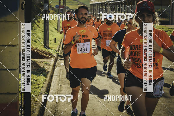 Buy your photos of the event1� Beer Run Expo �guas on Fotop