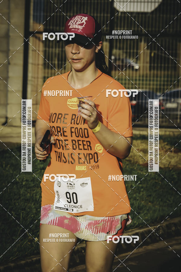 Buy your photos of the event1� Beer Run Expo �guas on Fotop