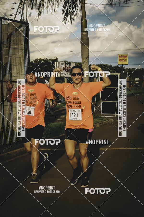 Buy your photos of the event1� Beer Run Expo �guas on Fotop