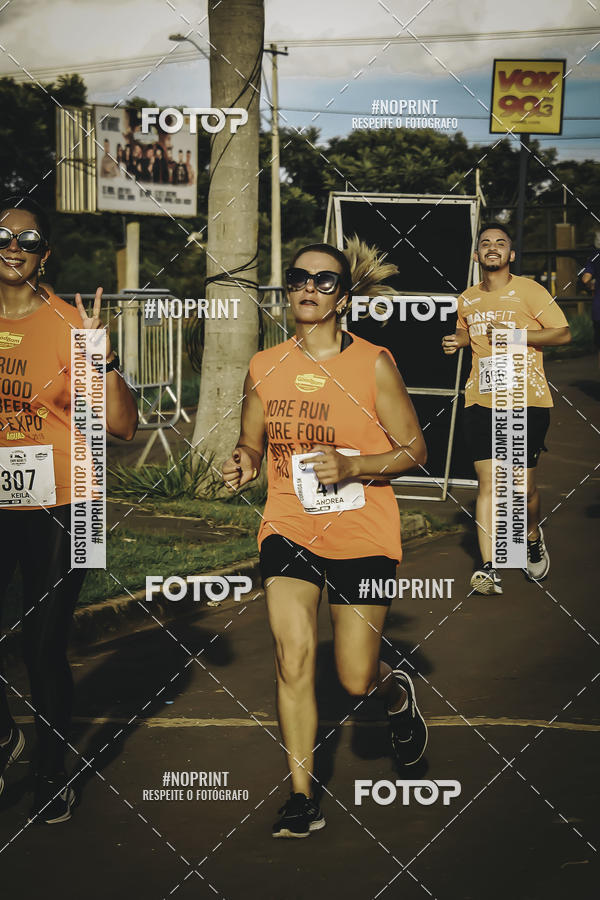 Buy your photos of the event1� Beer Run Expo �guas on Fotop