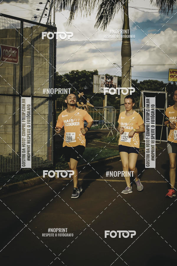 Buy your photos of the event1� Beer Run Expo �guas on Fotop