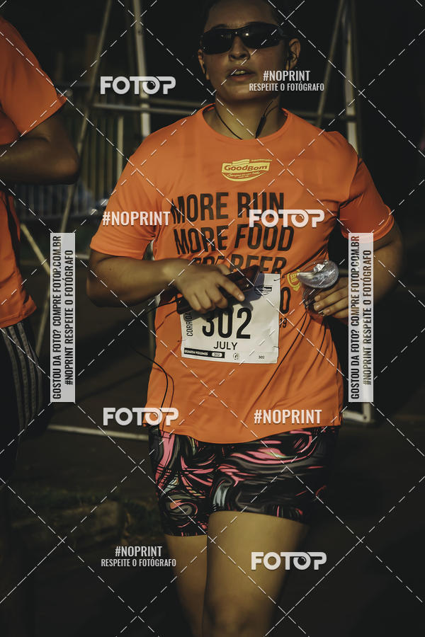Buy your photos of the event1� Beer Run Expo �guas on Fotop