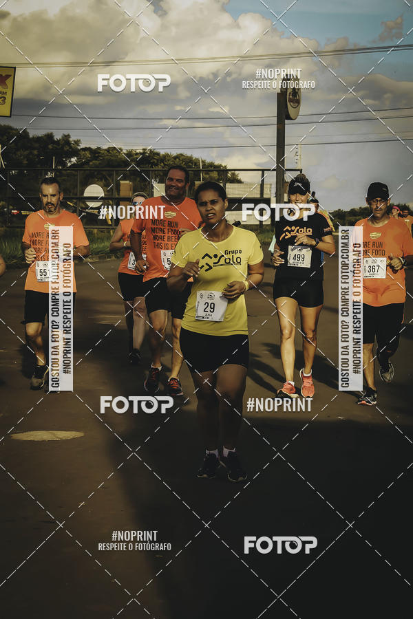 Buy your photos of the event1� Beer Run Expo �guas on Fotop