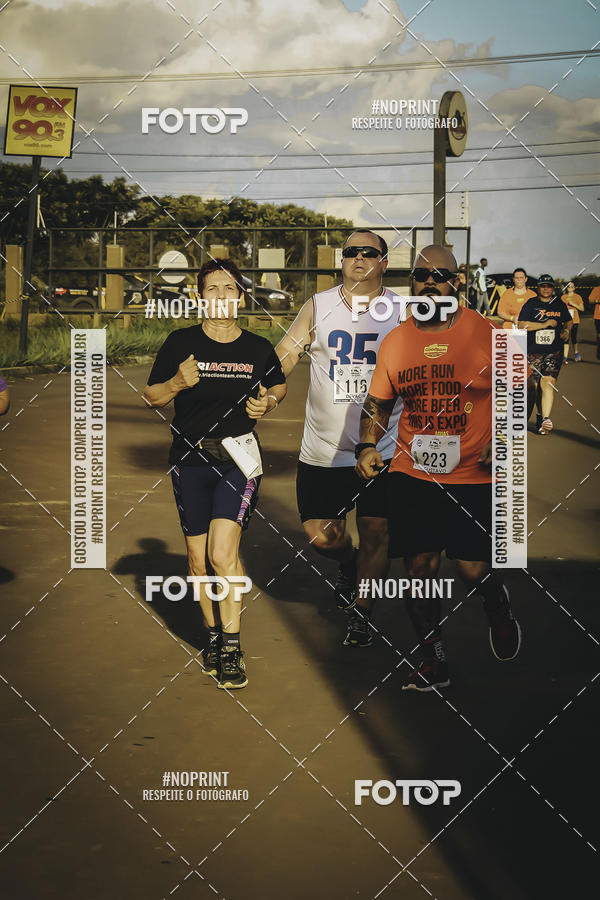 Buy your photos of the event1� Beer Run Expo �guas on Fotop