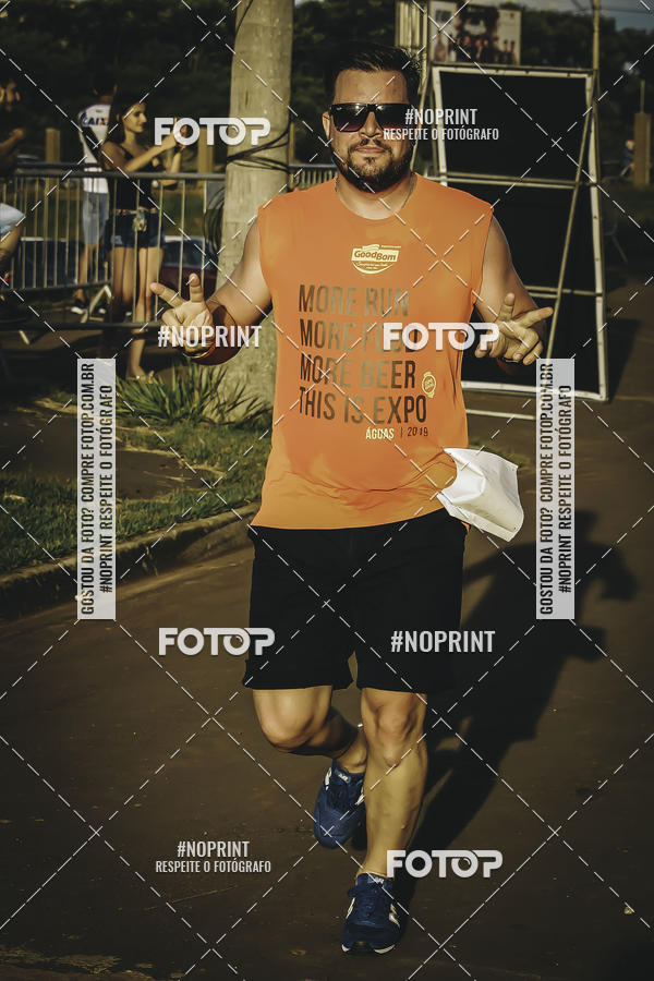 Buy your photos of the event1� Beer Run Expo �guas on Fotop