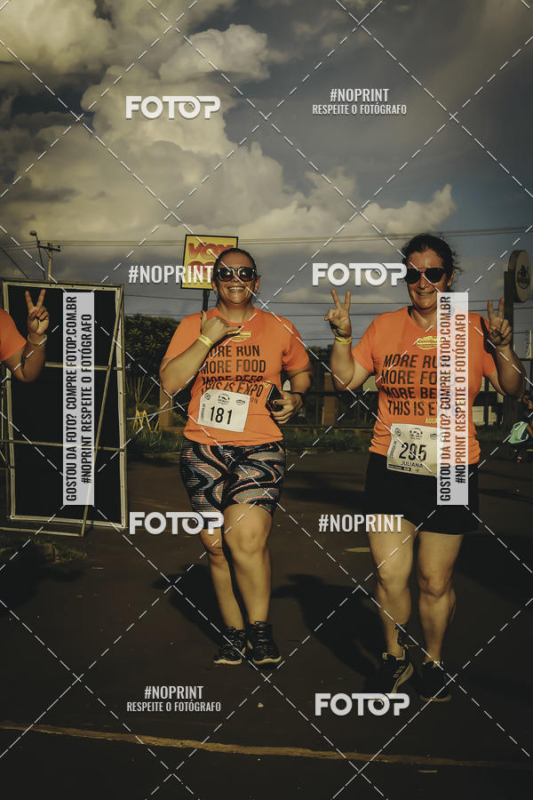 Buy your photos of the event1� Beer Run Expo �guas on Fotop
