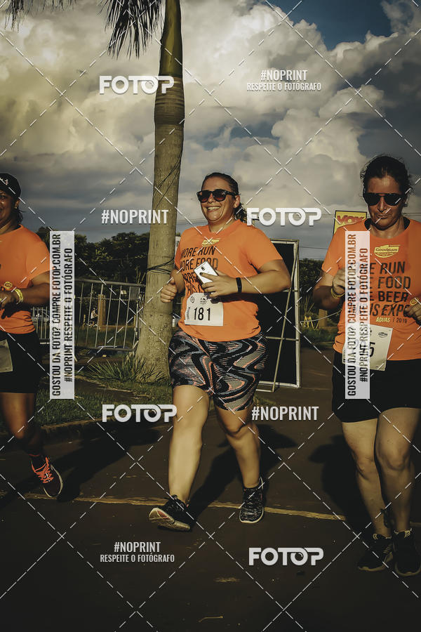 Buy your photos of the event1� Beer Run Expo �guas on Fotop