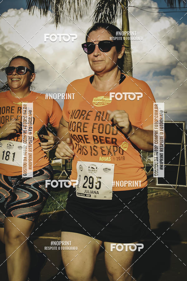 Buy your photos of the event1� Beer Run Expo �guas on Fotop
