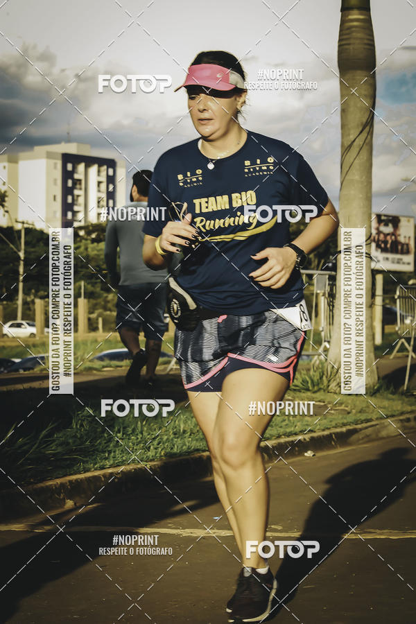 Buy your photos of the event1� Beer Run Expo �guas on Fotop