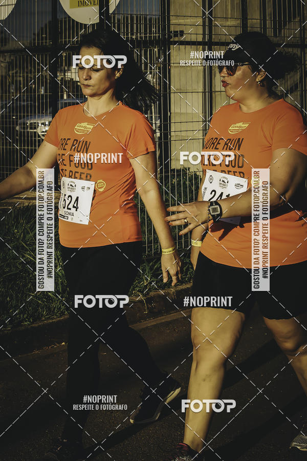 Buy your photos of the event1� Beer Run Expo �guas on Fotop