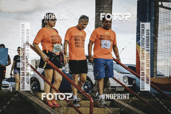 Buy your photos of the event1� Beer Run Expo �guas on Fotop