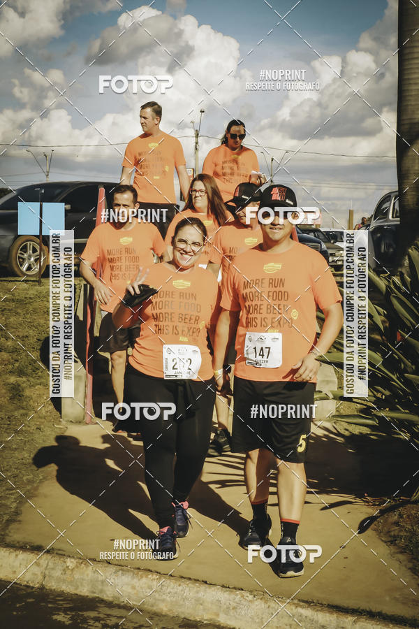 Buy your photos of the event1� Beer Run Expo �guas on Fotop