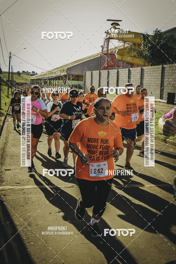 Buy your photos of the event1� Beer Run Expo �guas on Fotop