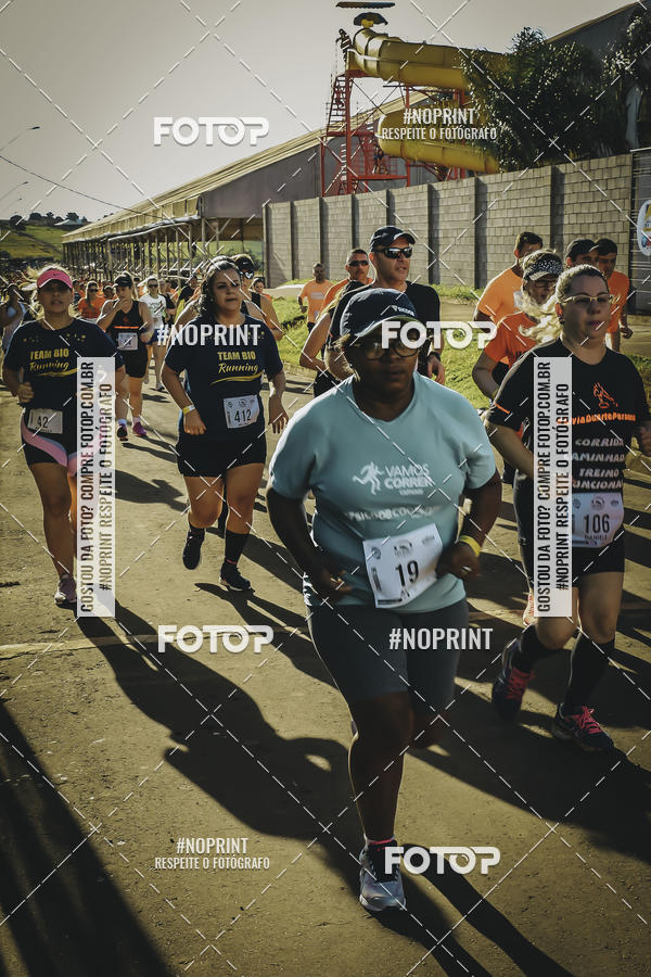 Buy your photos of the event1� Beer Run Expo �guas on Fotop