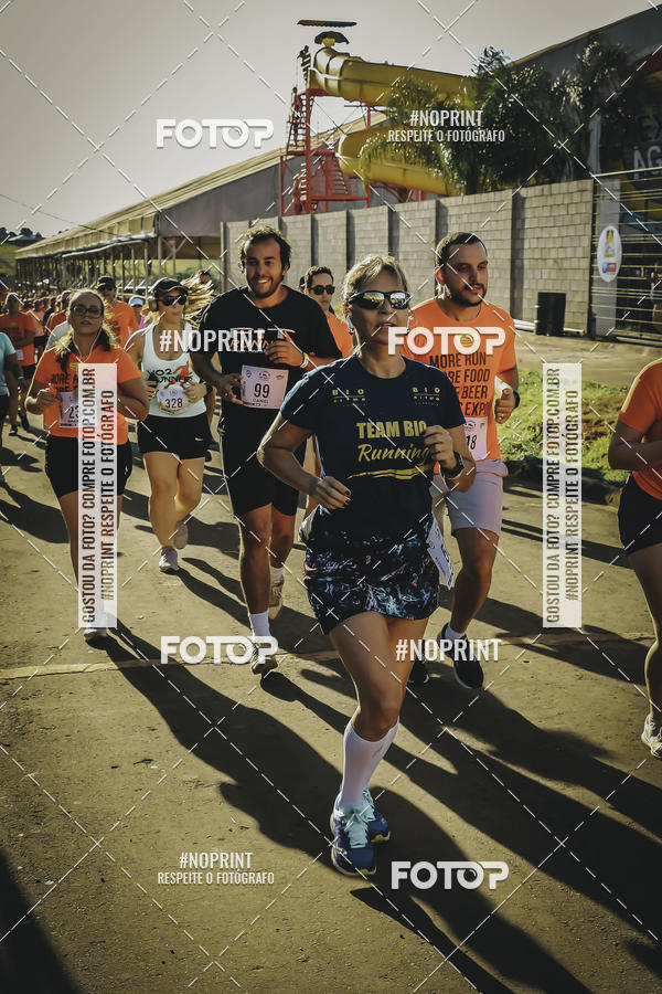 Buy your photos of the event1� Beer Run Expo �guas on Fotop
