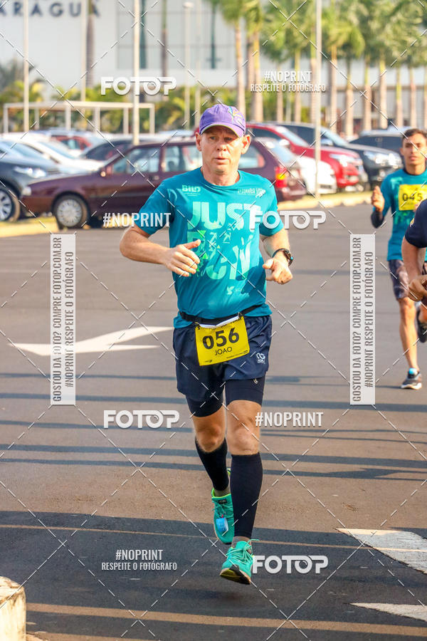 Achetez vos photos de l'vnement2 Corrida Shopping Jaragu sur Fotop