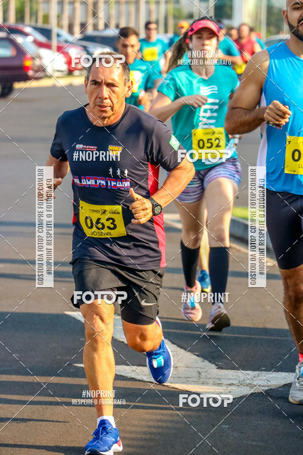 Achetez vos photos de l'vnement2 Corrida Shopping Jaragu sur Fotop