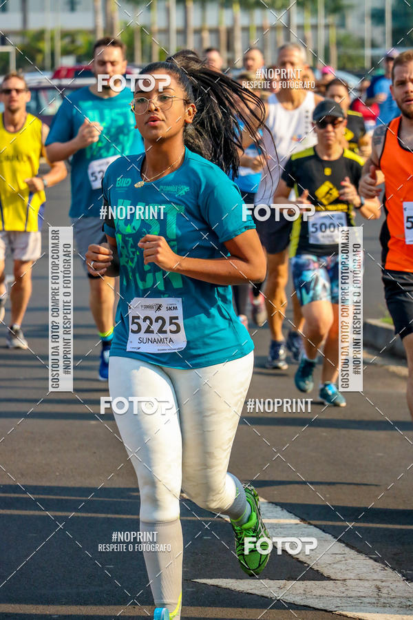 Achetez vos photos de l'vnement2 Corrida Shopping Jaragu sur Fotop