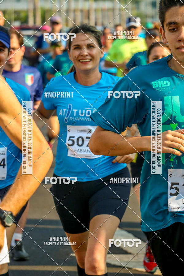 Achetez vos photos de l'vnement2 Corrida Shopping Jaragu sur Fotop
