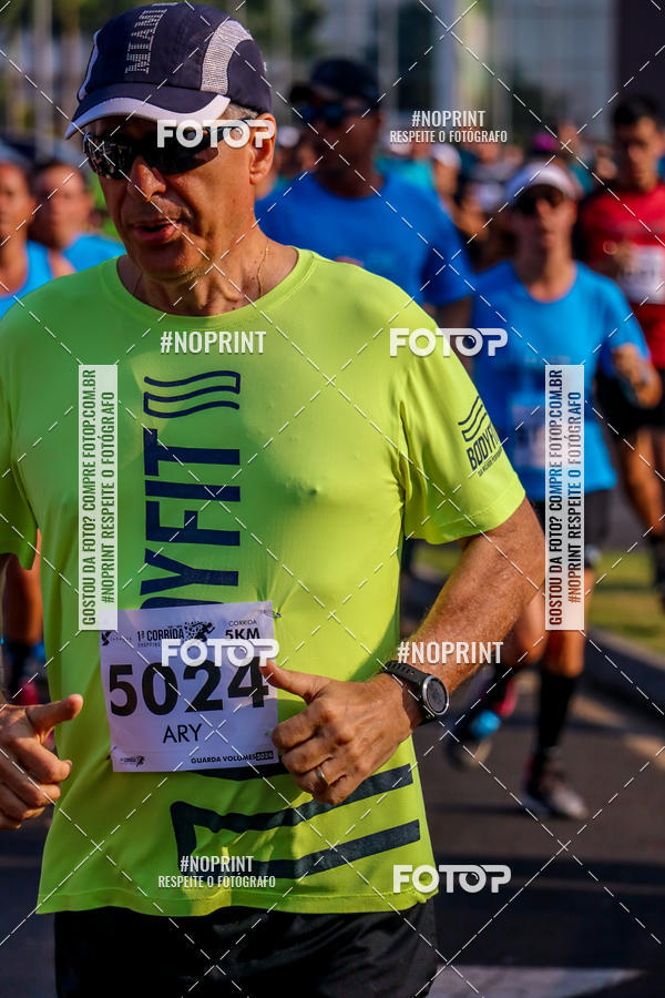 Achetez vos photos de l'vnement2 Corrida Shopping Jaragu sur Fotop