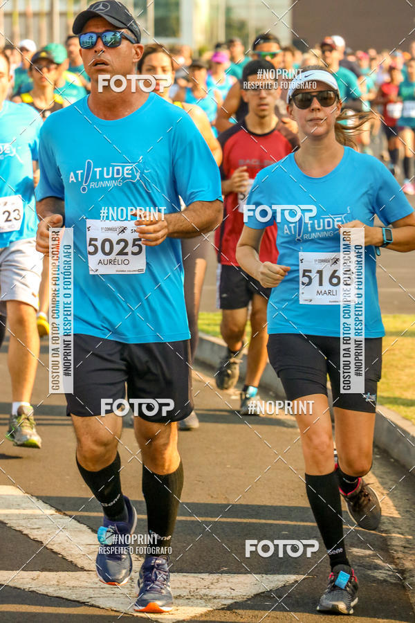 Achetez vos photos de l'vnement2 Corrida Shopping Jaragu sur Fotop