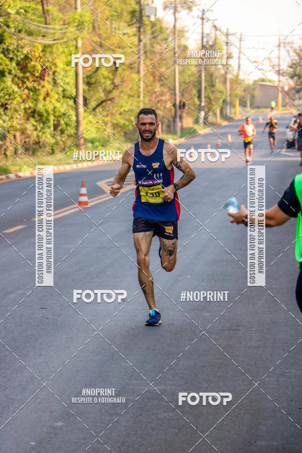 Achetez vos photos de l'vnement2 Corrida Shopping Jaragu sur Fotop