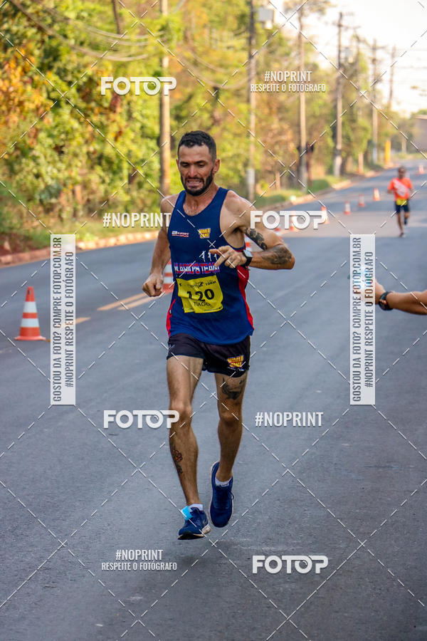 Achetez vos photos de l'vnement2 Corrida Shopping Jaragu sur Fotop